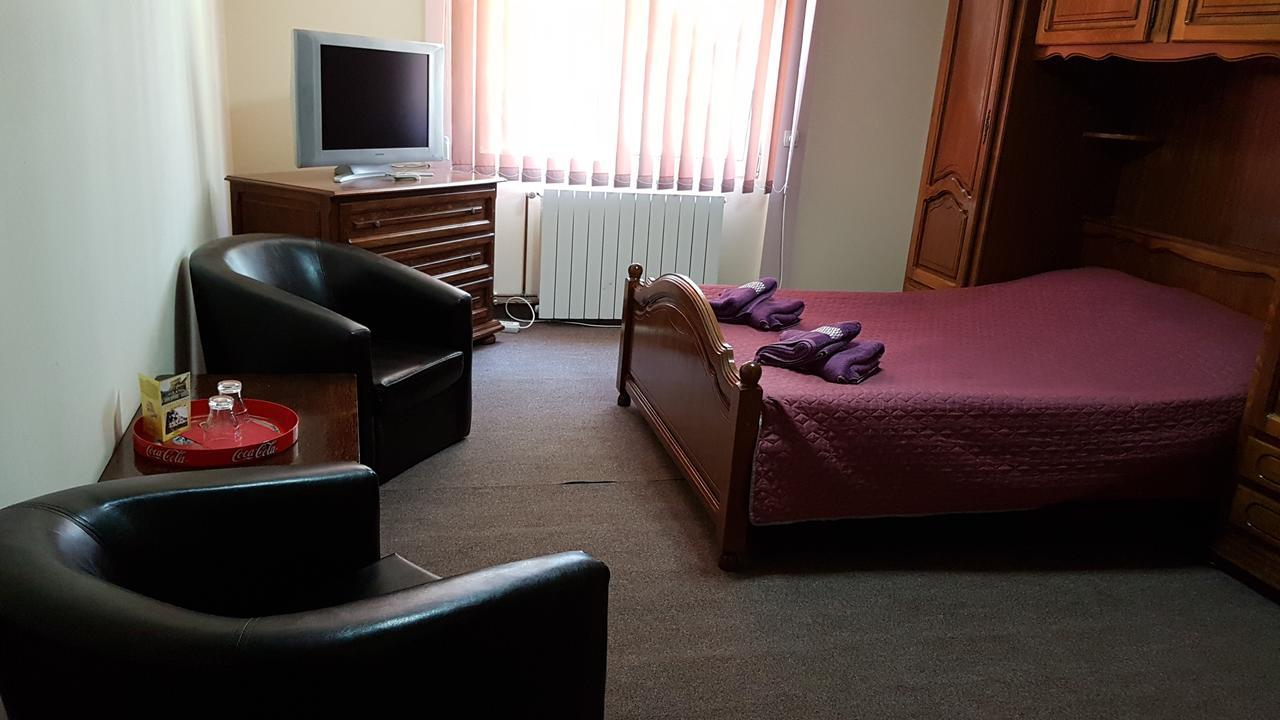 Cabana Pensiune La Brazi Vulcan  Exteriör bild